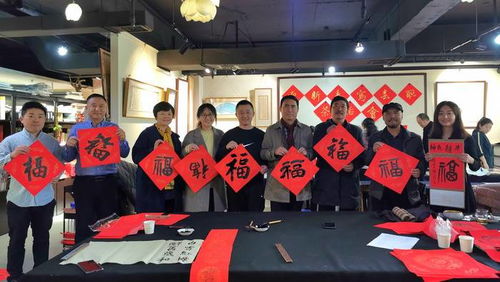 春風(fēng)拂面翰墨香——鄭州美協(xié)書畫家走進鄭東新區(qū)天下收藏文化街